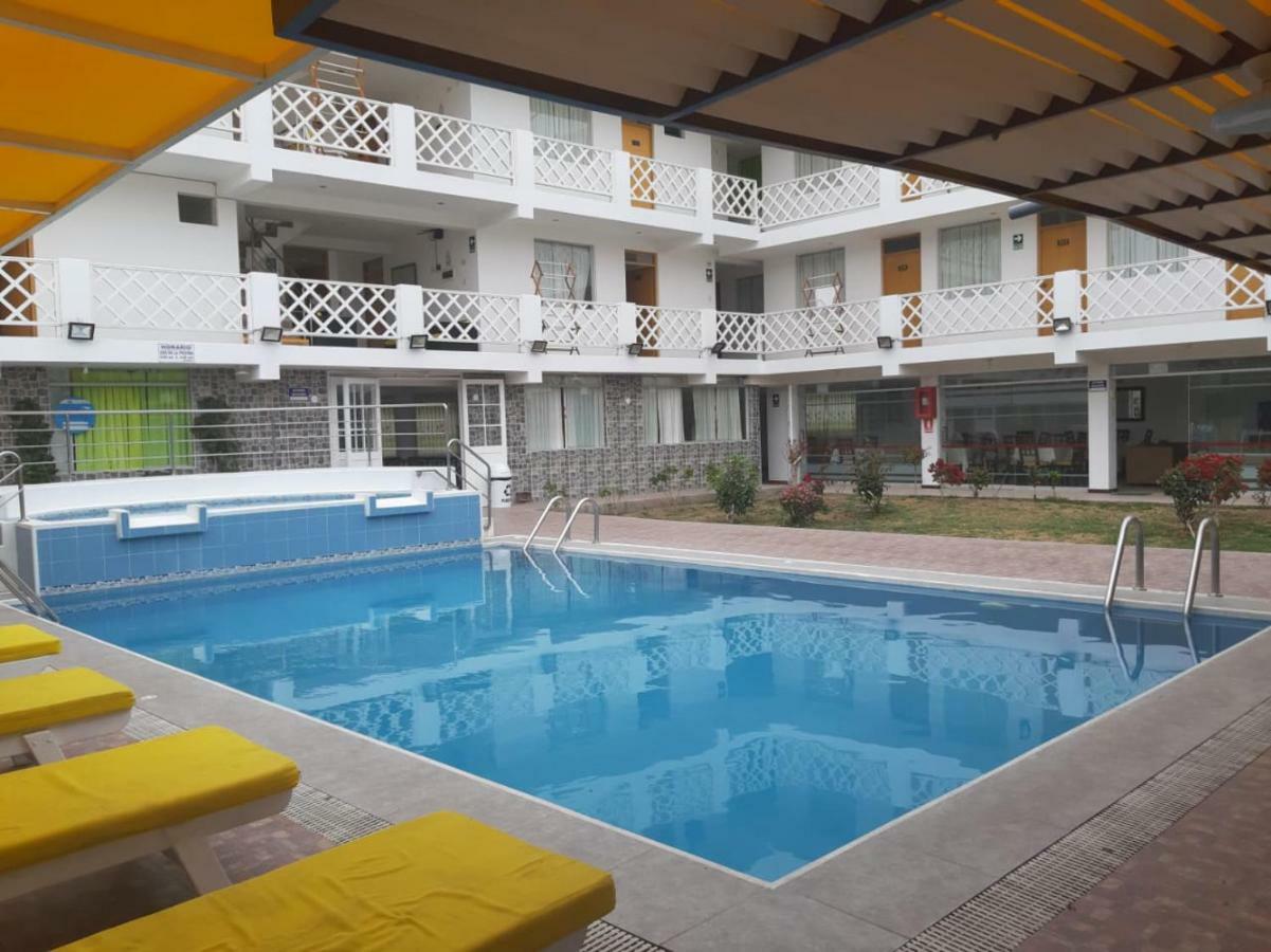 Hotel Villegas III Мойендо Екстериор снимка