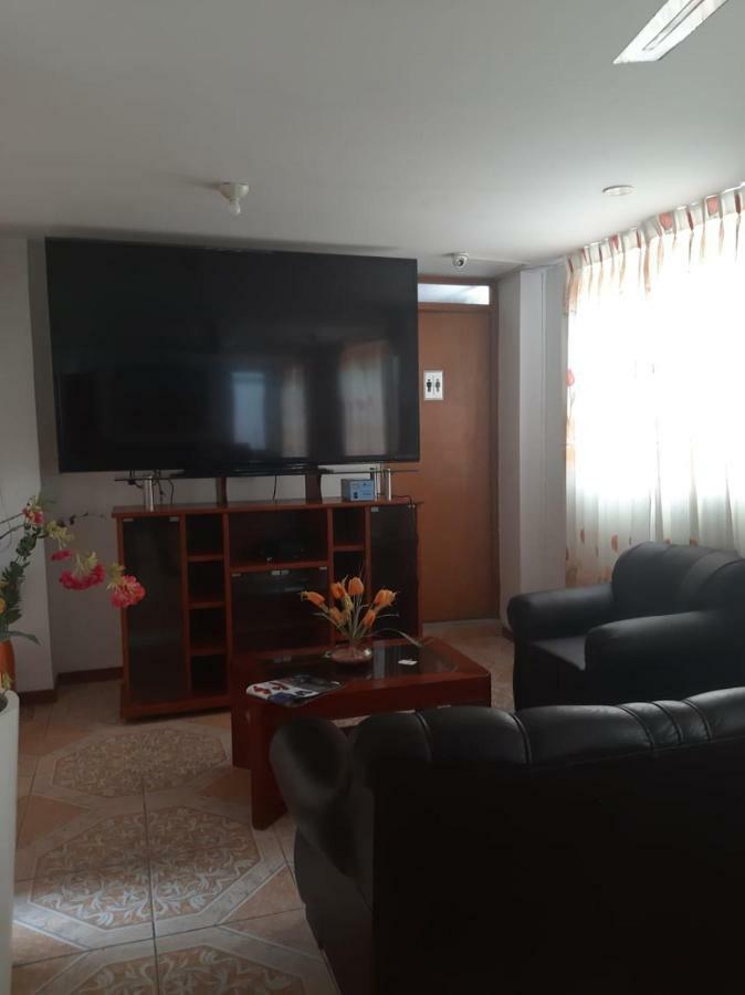Hotel Villegas III Мойендо Екстериор снимка